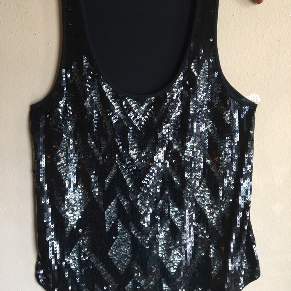 Express Sequin Tank - Picture 5 of 7